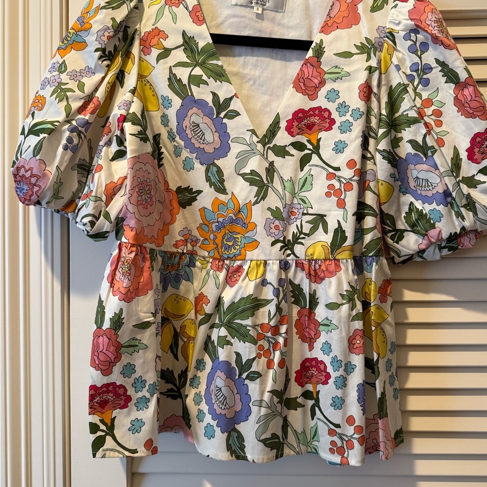 CROSBY by Mollie Burch Multicolor Floral V-Neck Blouse